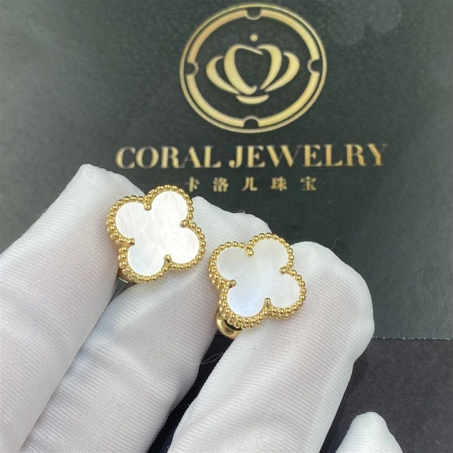 Van Cleef & Arpels Vintage Alhambra Earrings Yellow gold, Mother-of-pearl VCARA44100