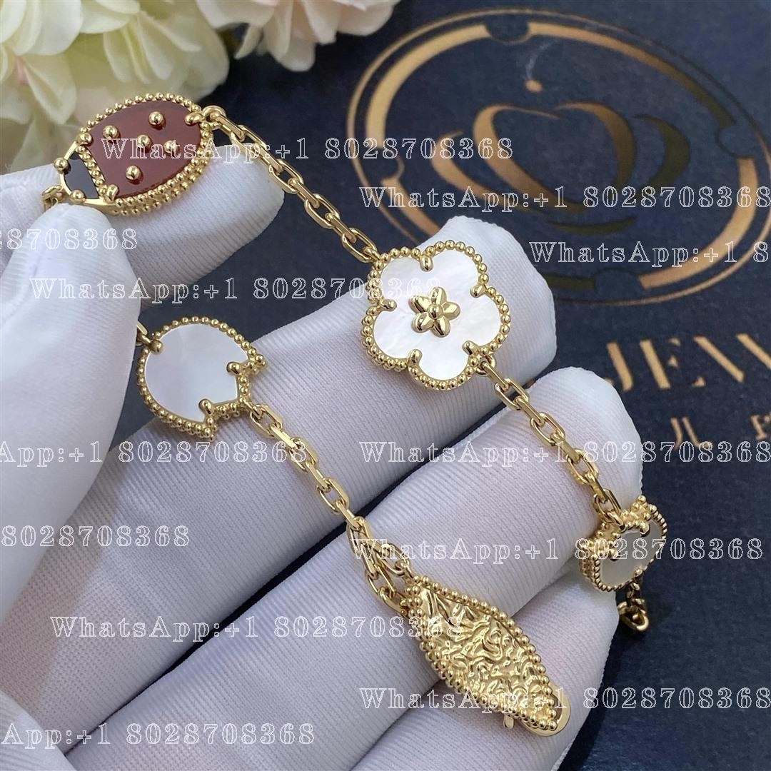 Van Cleef & Arpels Lucky Spring bracelet, 5 motifs -Yellow Gold Edition