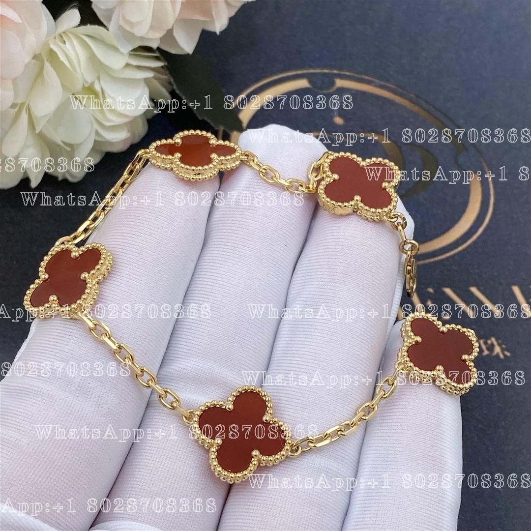 Van Cleef & Arpels VVintage Alhambra bracelet, 5 motifs Yellow gold, Carnelian VCARD35500