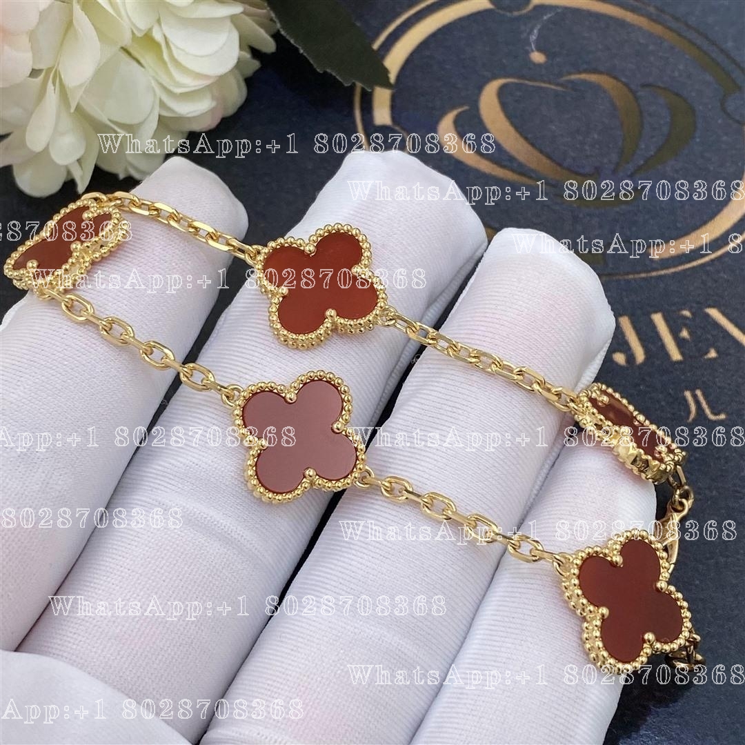 Van Cleef & Arpels VVintage Alhambra bracelet, 5 motifs Yellow gold, Carnelian VCARD35500