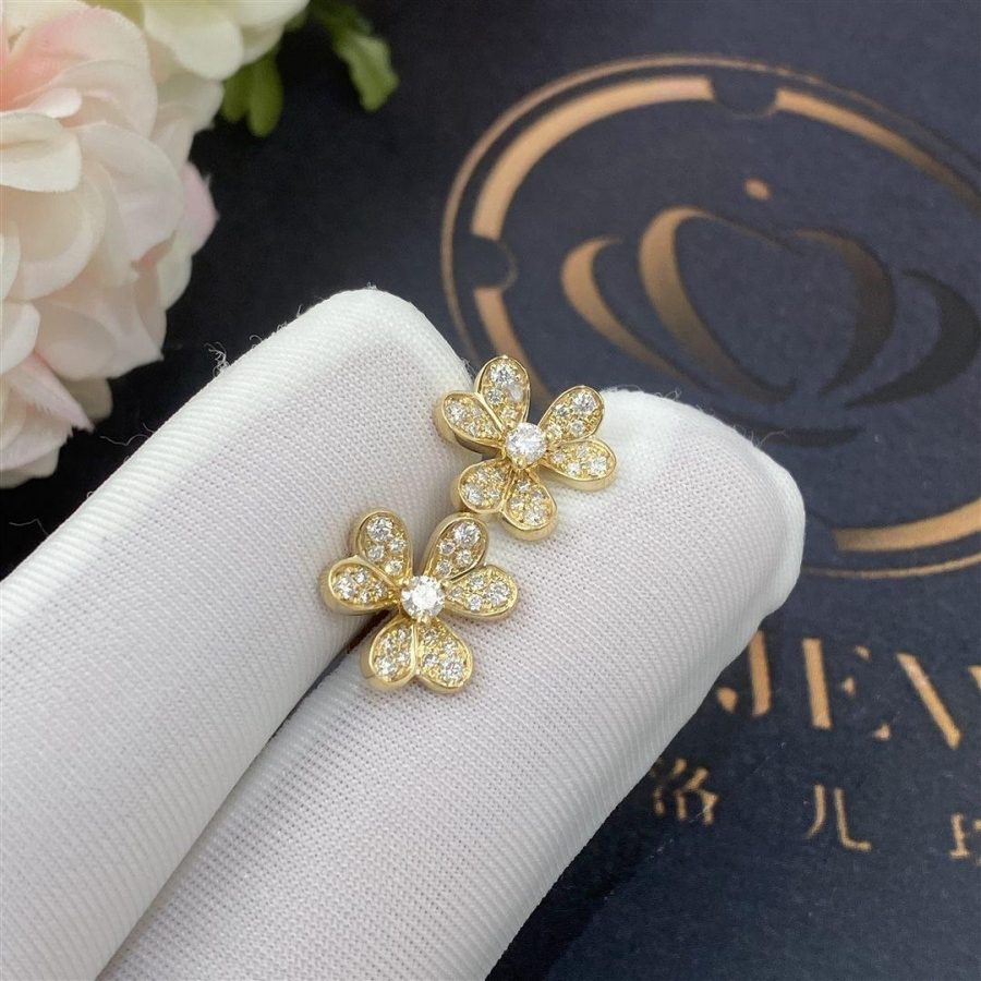 Van Cleef & Arpels Frivole earrings, mini model Yellow gold, Diamond VCARP24200