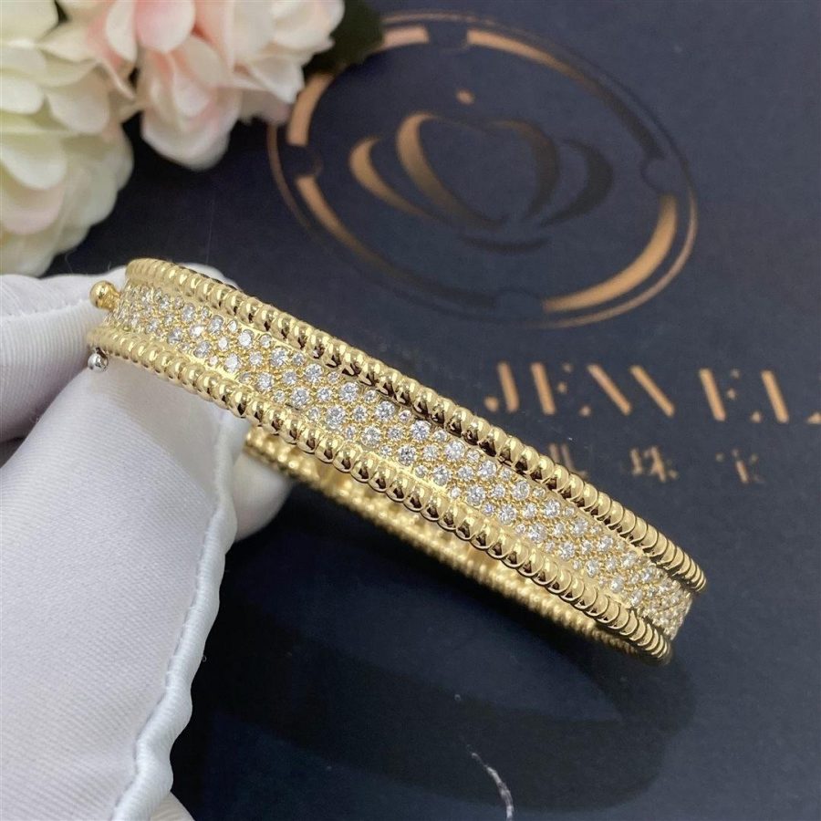 Van Cleef & Arpels Perlée diamonds bracelet, 3 rows, Yellow gold, Diamond VCARP5DP00