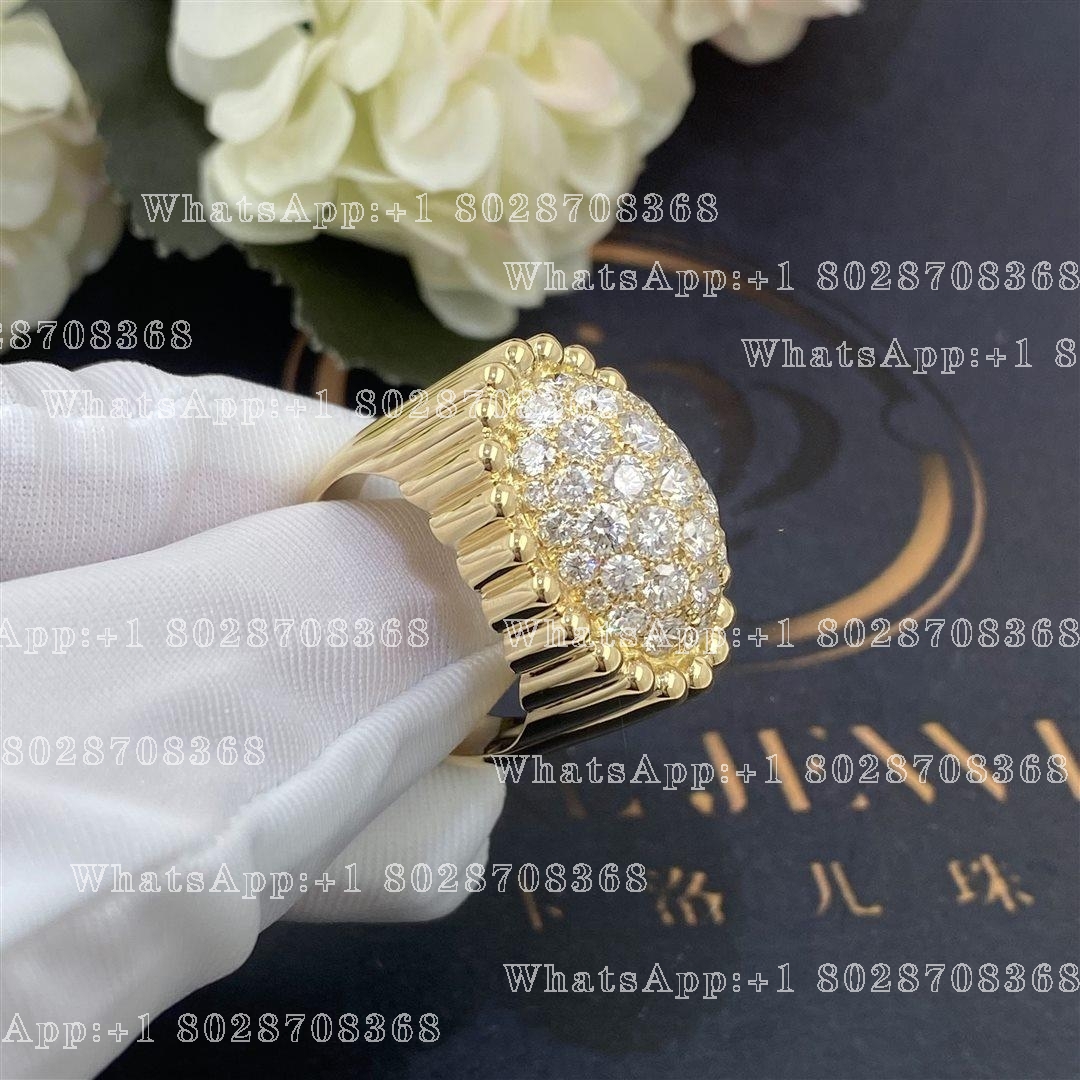 Van Cleef Arpels Perlée diamonds pavé ring Yellow gold, Diamond VCARP6AP00