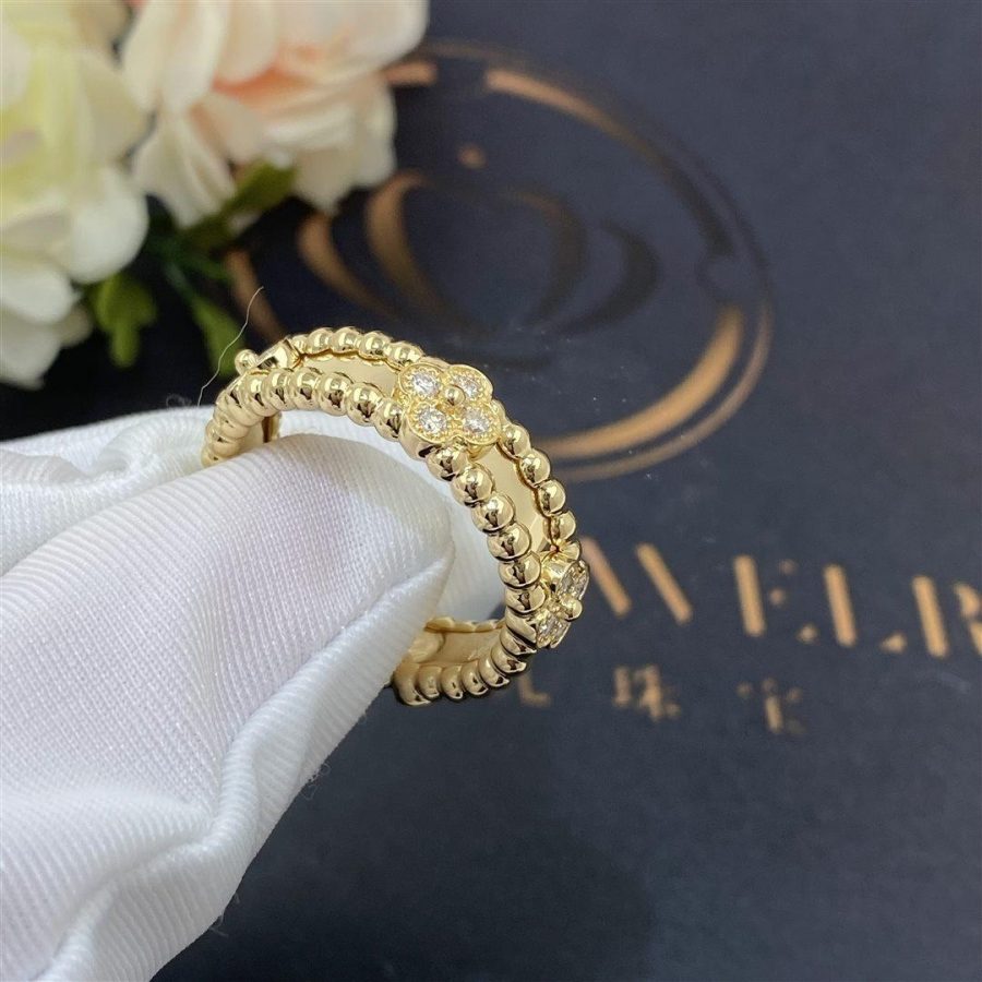 Van Cleef Arpels Perlée sweet clovers ring Yellow gold, Diamond VCARP6MM00