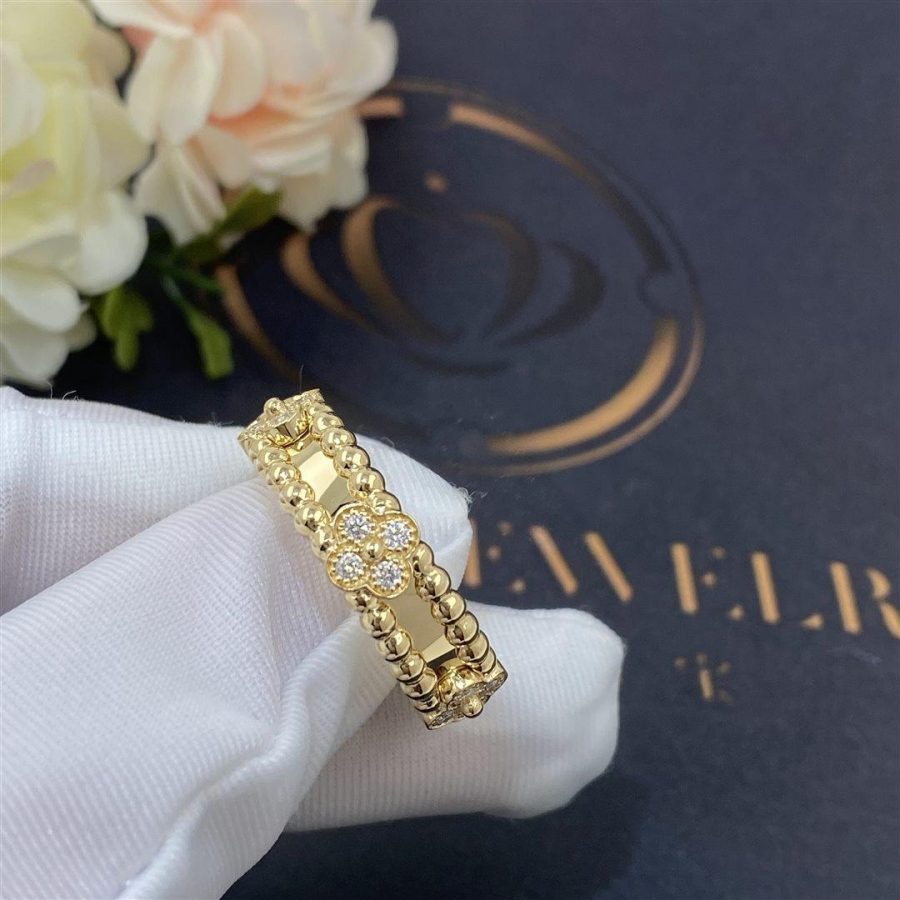 Van Cleef Arpels Perlée sweet clovers ring Yellow gold, Diamond VCARP6MM00