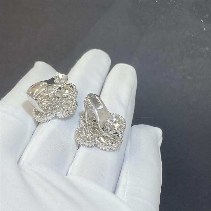 Van Cleef & Arpels Magic Alhambra earrings White gold, Diamond VCARN9ZR00