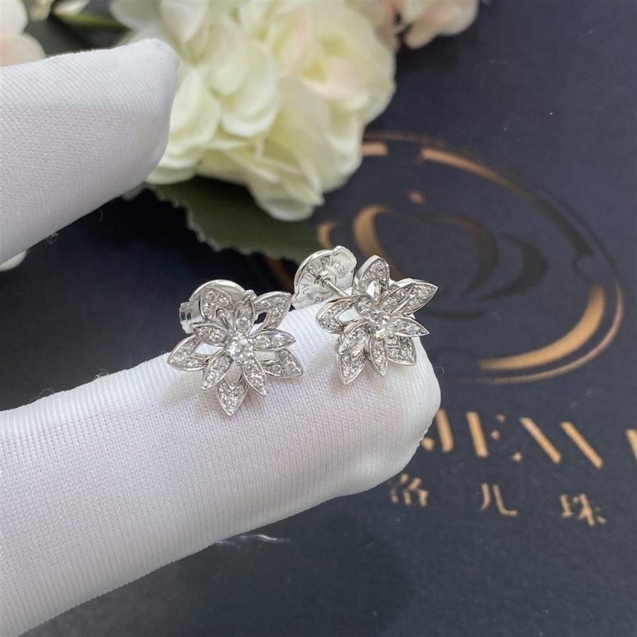 Van Cleef & Arpels Lotus openwork earrings mini model White gold, Diamond VCARP0ZV00