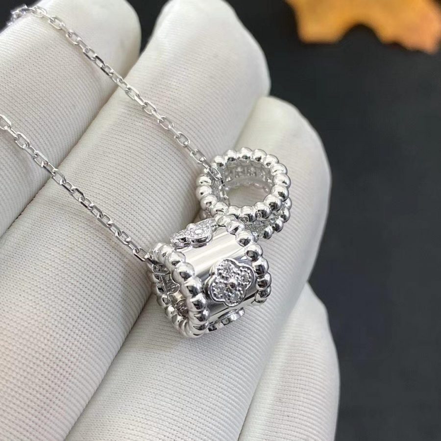 Van Cleef & Arpels Perlée diamonds pendant White gold, VCARO25100