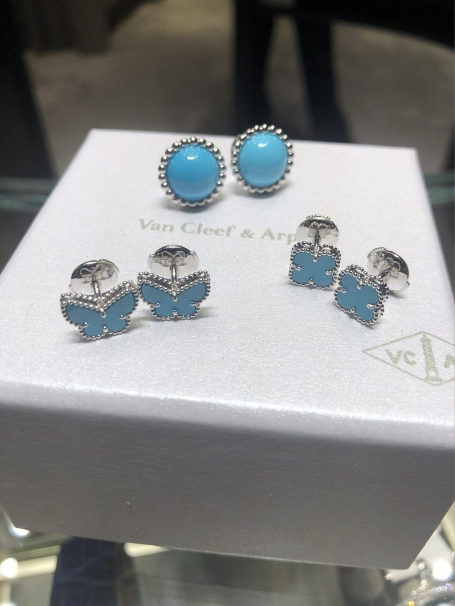 Van Cleef & Arpels Sweet Alhambra butterfly earstuds White gold, Turquoise VCARN5JN00