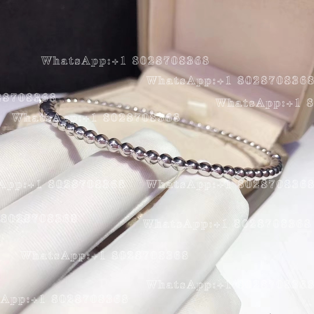 Van Cleef & Arpels Perlée pearls of gold bracelet, White gold VCARO7A900