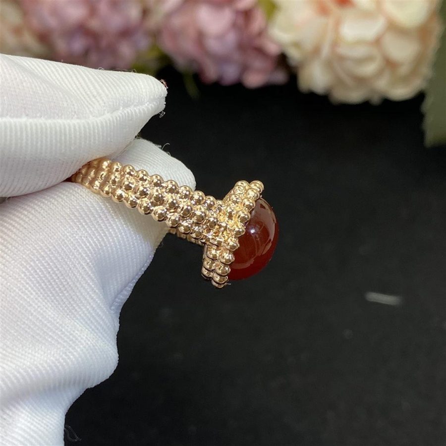 Van Cleef & Arpels Perlée couleurs ring Rose gold, Carnelian VCARP4DR00