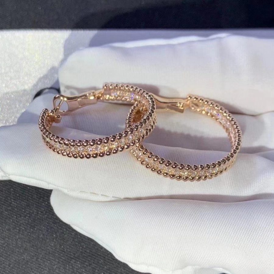 Van Cleef & Arpels Perlée Diamond hoop earrings 1 rows, rose gold, VCARO2IZ00