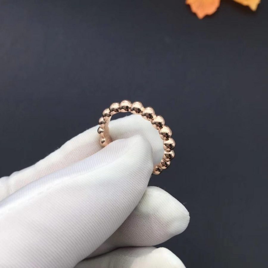 Van Cleef & Arpels Perlée pearls of gold ring, medium model Rose gold VCARN9PB00