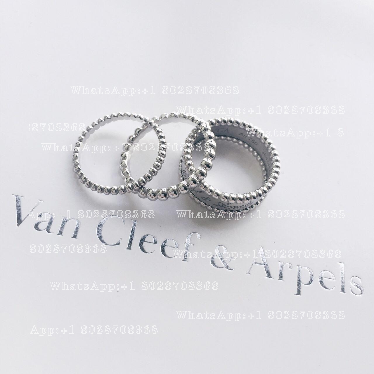 Van Cleef & Arpels Perlée pearls of gold ring, small model White gold VCARN31700