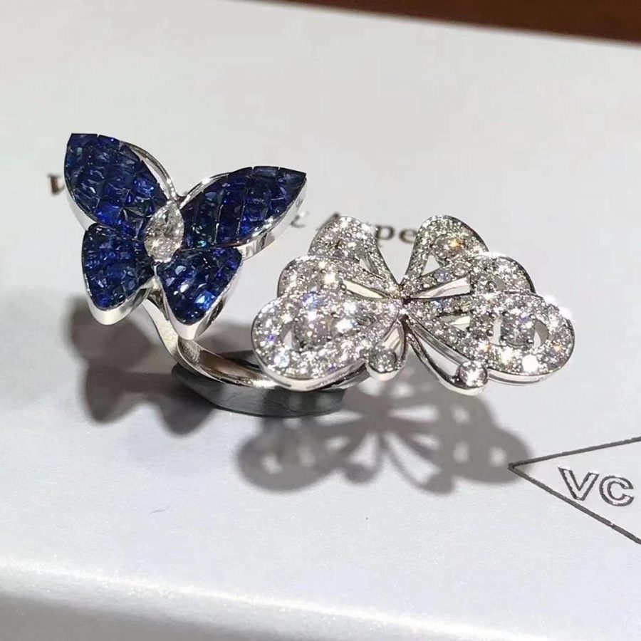 Van Cleef & Arpels Flying Butterfly Between the Finger Ring, White gold, Mystery Set sapphires VCARF27200