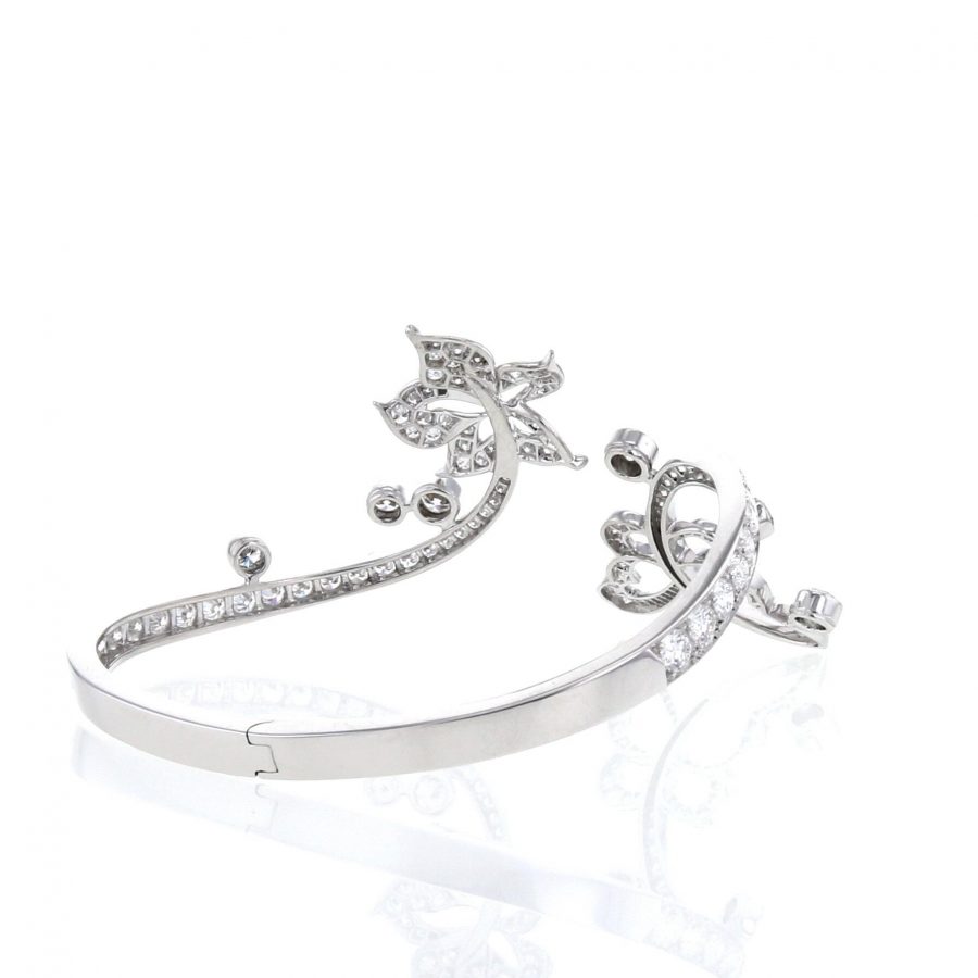 Van Cleef & Arpels Flying Butterfly Hinged Bracelet in white gold and diamonds