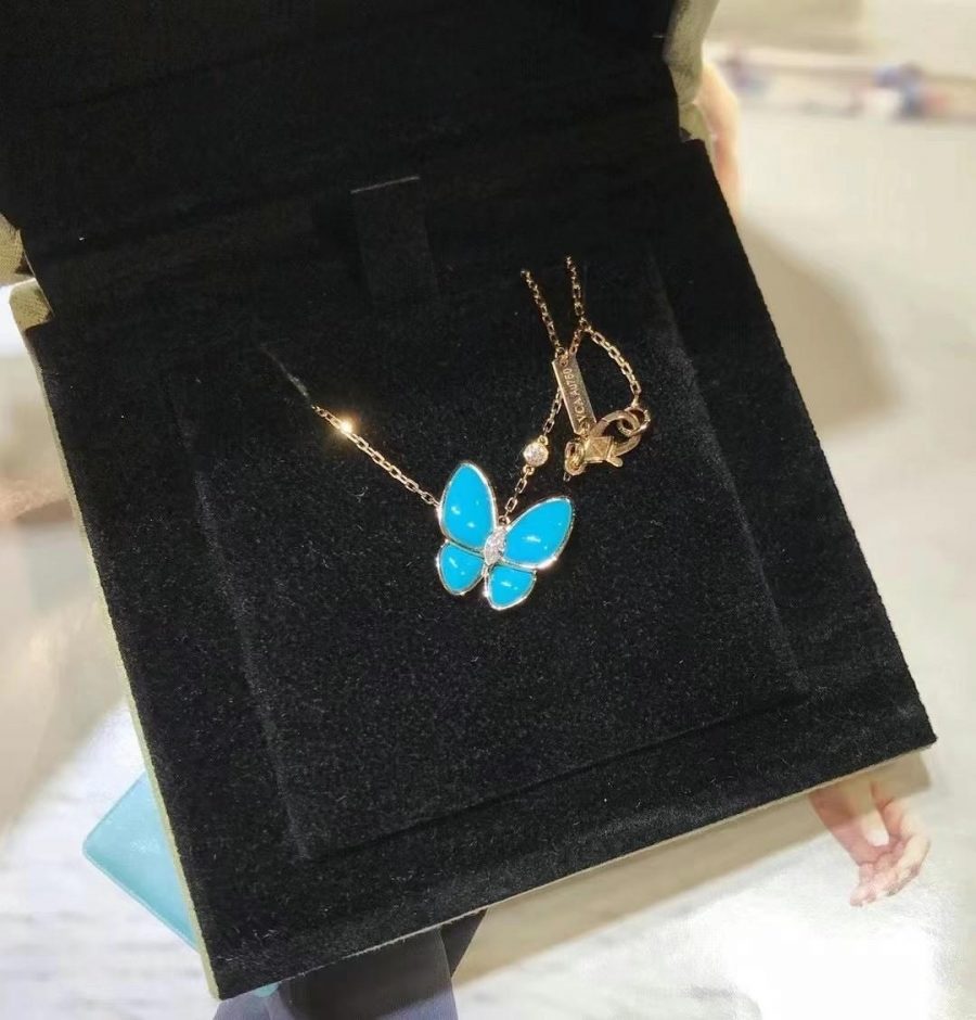 Van Cleef & Arpels Two Butterfly pendant Yellow gold, Diamond, Turquoise VCARP7UP00