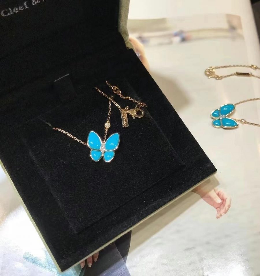 Van Cleef & Arpels Two Butterfly pendant Yellow gold, Diamond, Turquoise VCARP7UP00