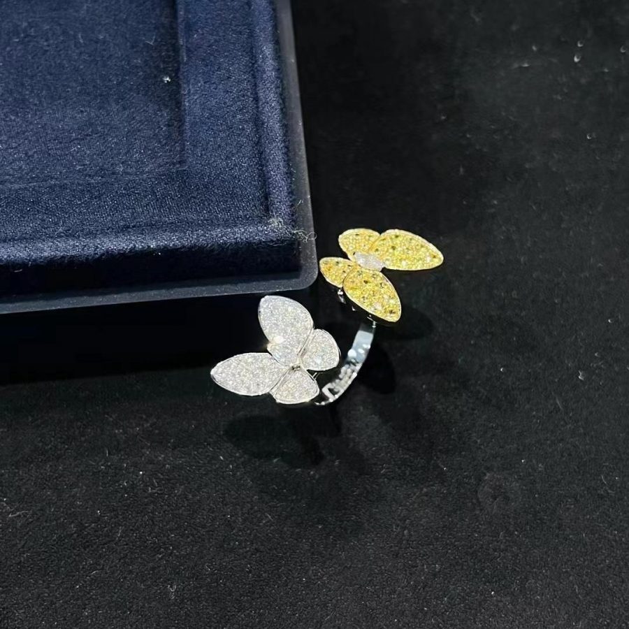 Van Cleef & Arpels Two Butterfly Between the Finger ring White gold, Diamond, Sapphire VCARA13600