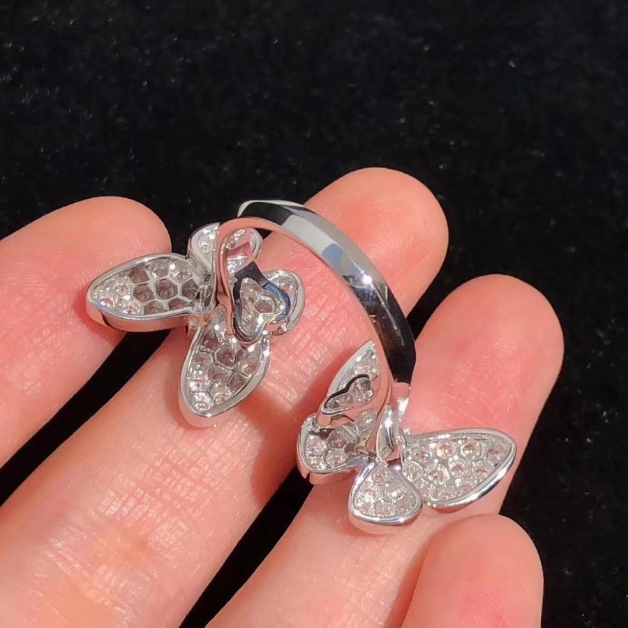 Van Cleef & Arpels Two Butterfly Between the Finger ring White gold, Diamond VCARO61900