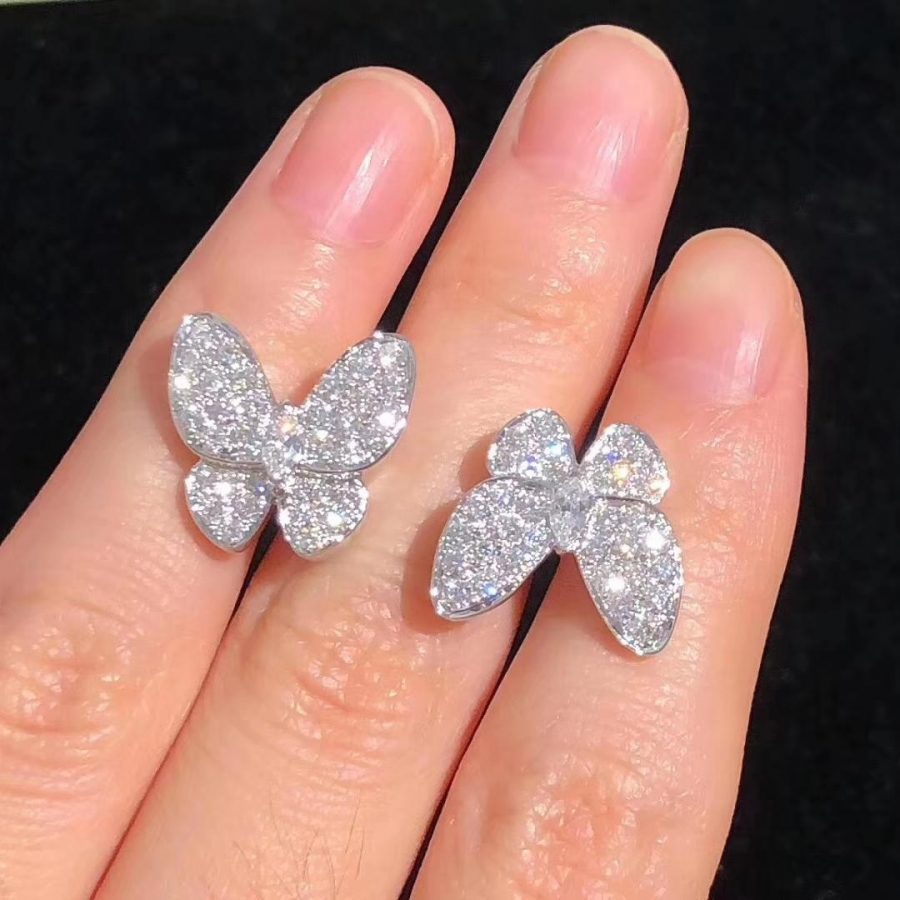 Van Cleef & Arpels Two Butterfly Between the Finger ring White gold, Diamond VCARO61900