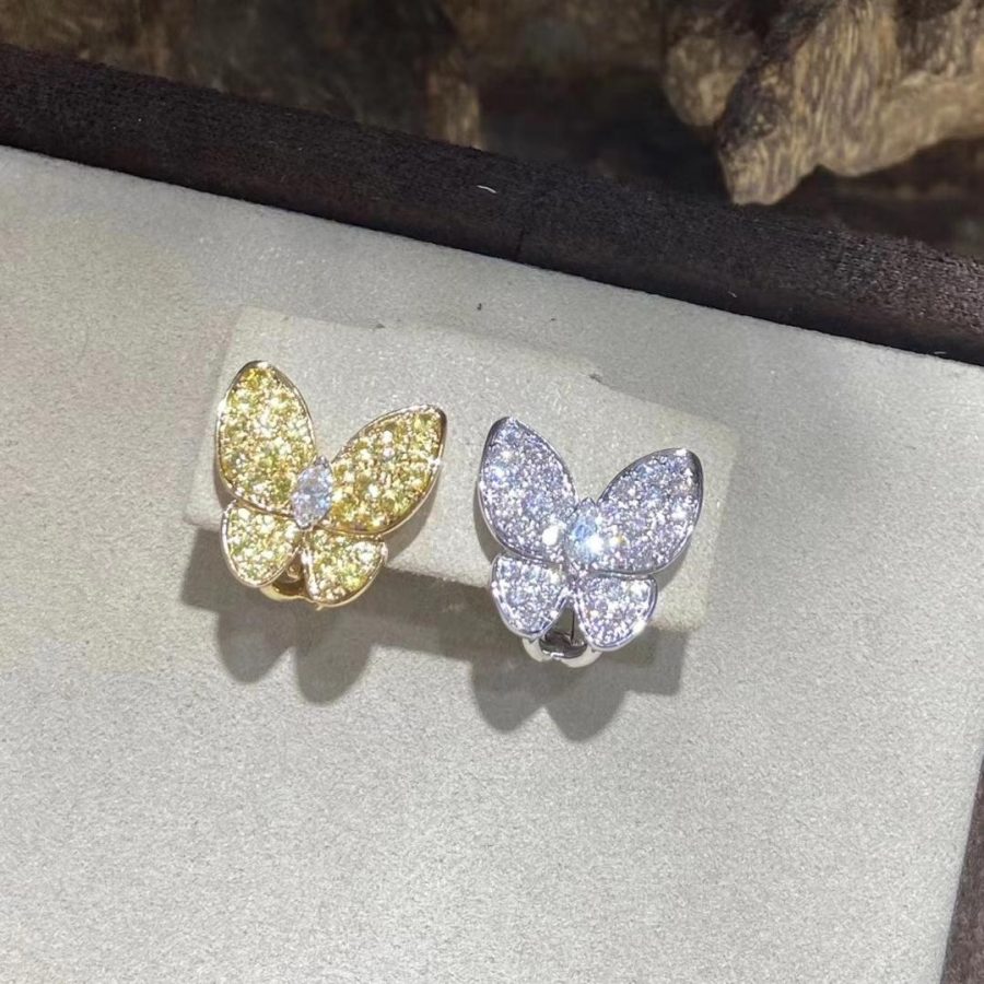 Van Cleef & Arpels Two Butterfly earrings Yellow gold, Diamond, Sapphire VCARB15100