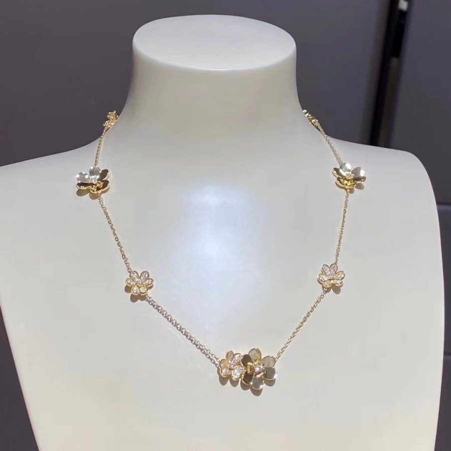 Van Cleef & Arpels Frivole necklace, 9 flowers Yellow gold, Diamond VCARP3W600