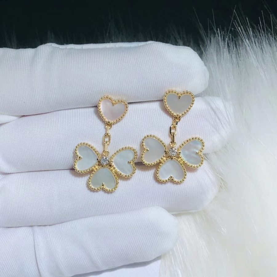 Van Cleef & Arpels Sweet Alhambra effeuillage earrings Yellow gold, Diamond, Mother-of-pearl VCARN5PQ00