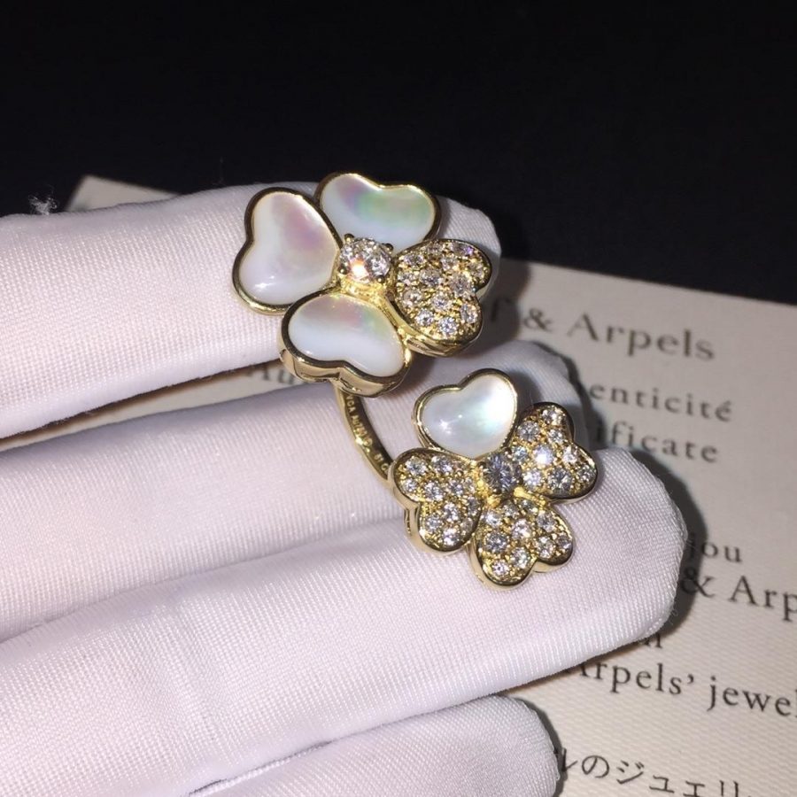 Van Cleef & Arpels Cosmos Between the Finger ring Yellow gold, Diamond, Mother-of-pearl