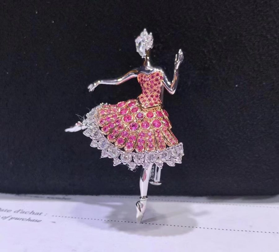 Van Cleef & Arpels Cardinal rose ballerina brooch White gold, pink gold, pink sapphires, diamonds