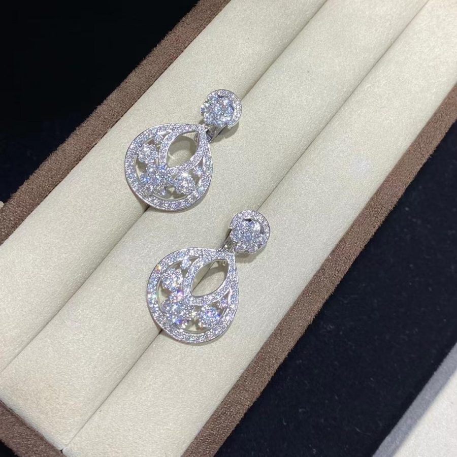 Van Cleef & Arpels Snowflake earrings, small model Platinum, Diamond VCARO3RJ00