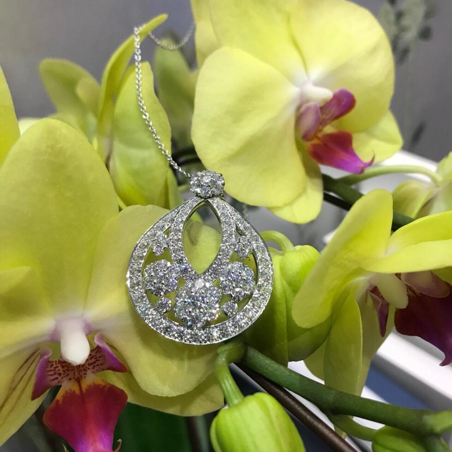 Van Cleef & Arpels Snowflake pendant, large model Platinum, Diamond VCARO3RO00