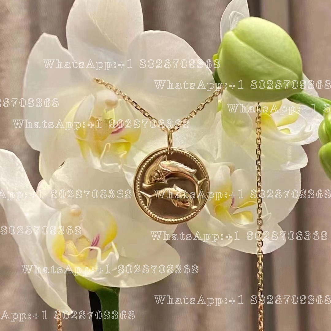 Van Cleef & Arpels Zodiaque medal Piscium (Pisces) Yellow gold VCARP7SY00