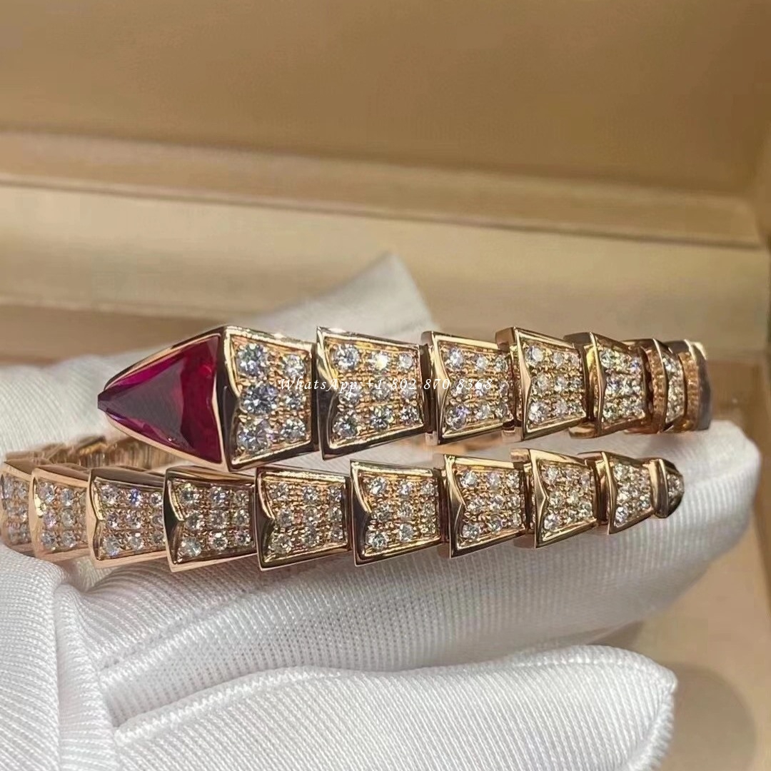 Bulgari Serpenti one-coil bracelet in 18 kt rose gold, set with full pavé diamonds and a rubellite on the head Ref.: 347602