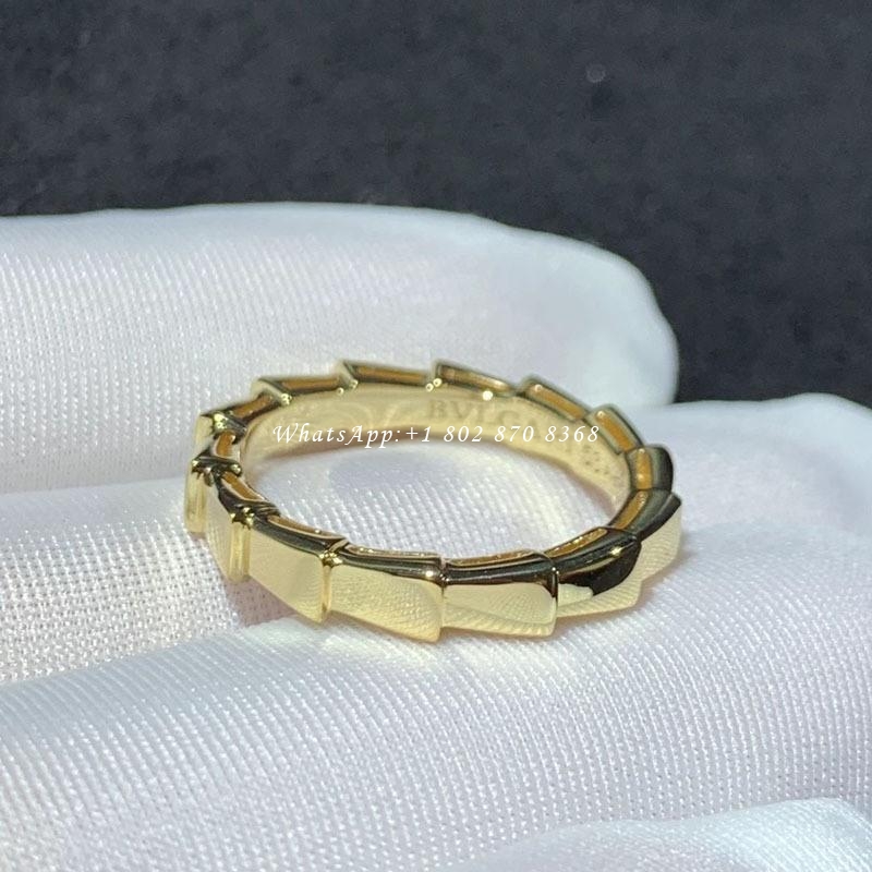 Bulgari Serpenti Viper wedding band in 18 kt yellow gold