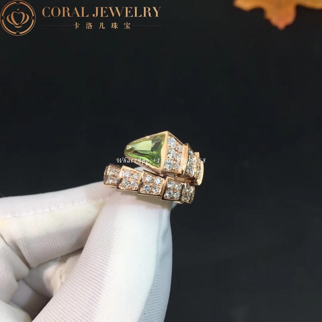 Bulgari Serpenti Viper one-coil ring in 18 kt rose gold, set with peridot elements and pavé diamonds AN856157