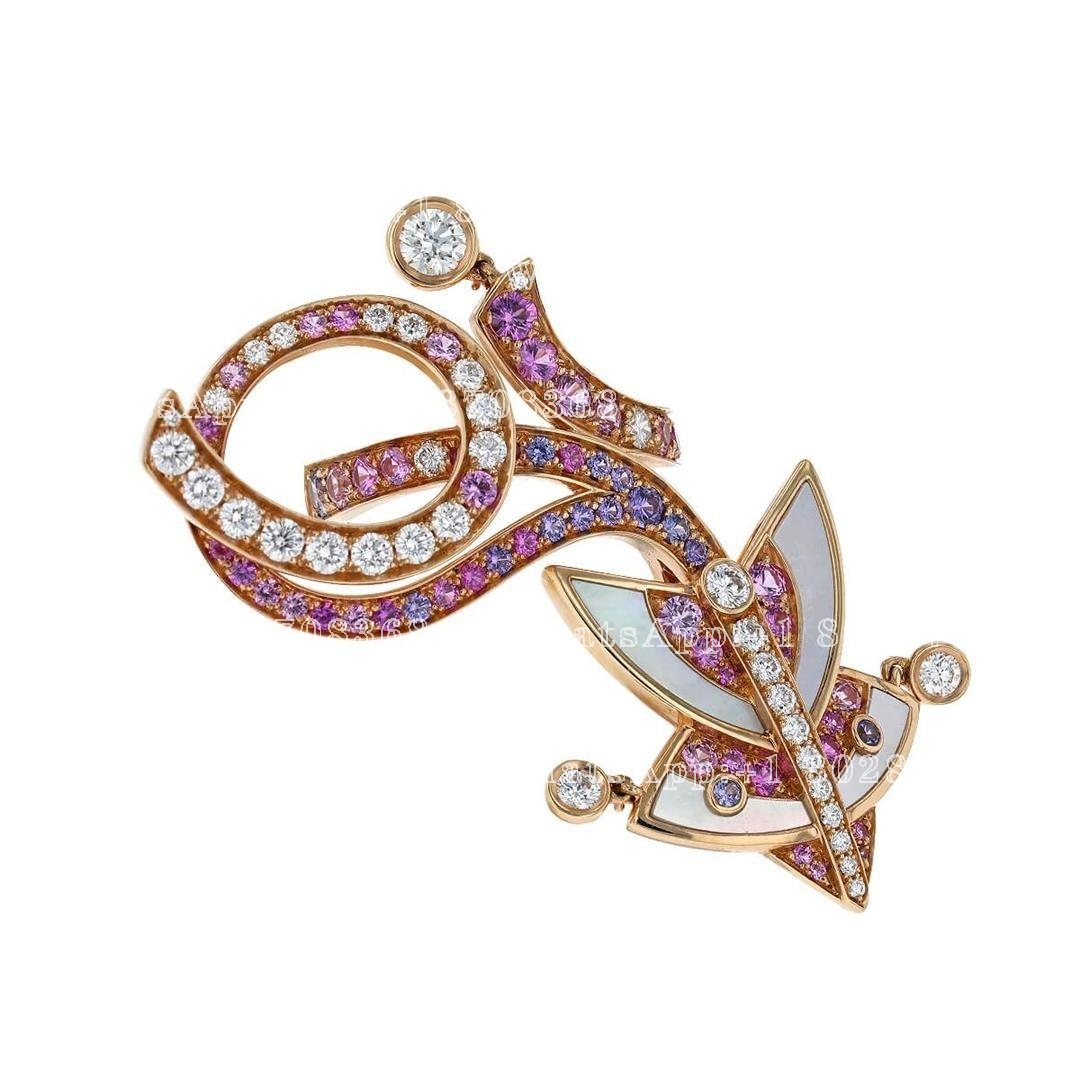 Van Cleef & Arpels Cerfs-Volants Diamonds, Color Sapphires, Mother Of Pearl And Gold Ring VCARO5QI00