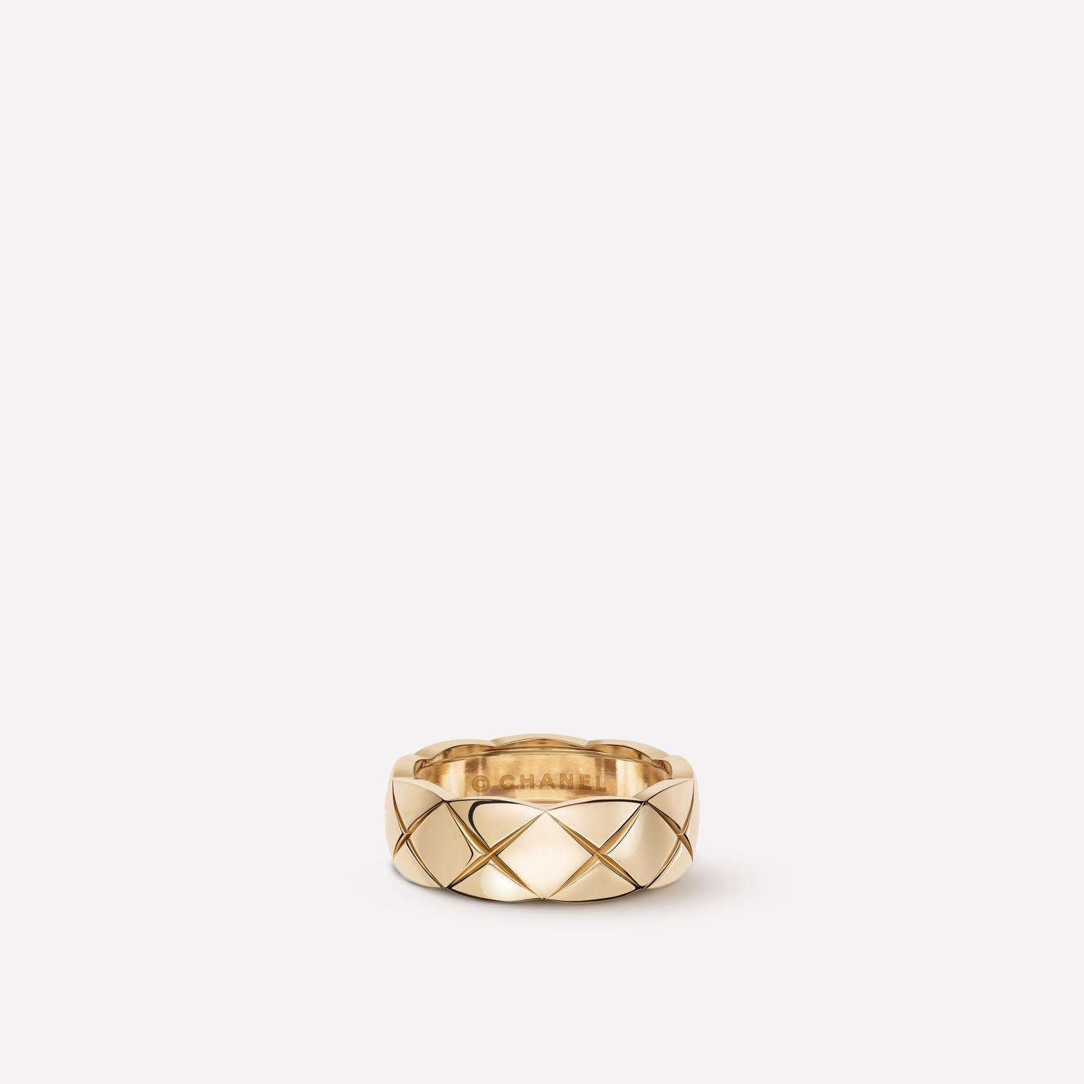 Chanel Coco Crush Ring Quilted Motif, Small Version, 18k Beige Gold J10817