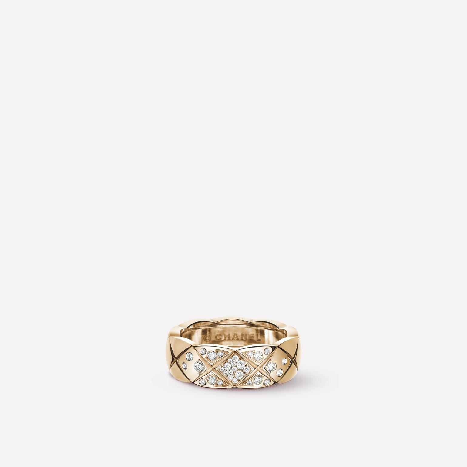 Chanel Coco Crush Ring Quilted Motif, Small Version, 18k Beige Gold, Diamonds J11101