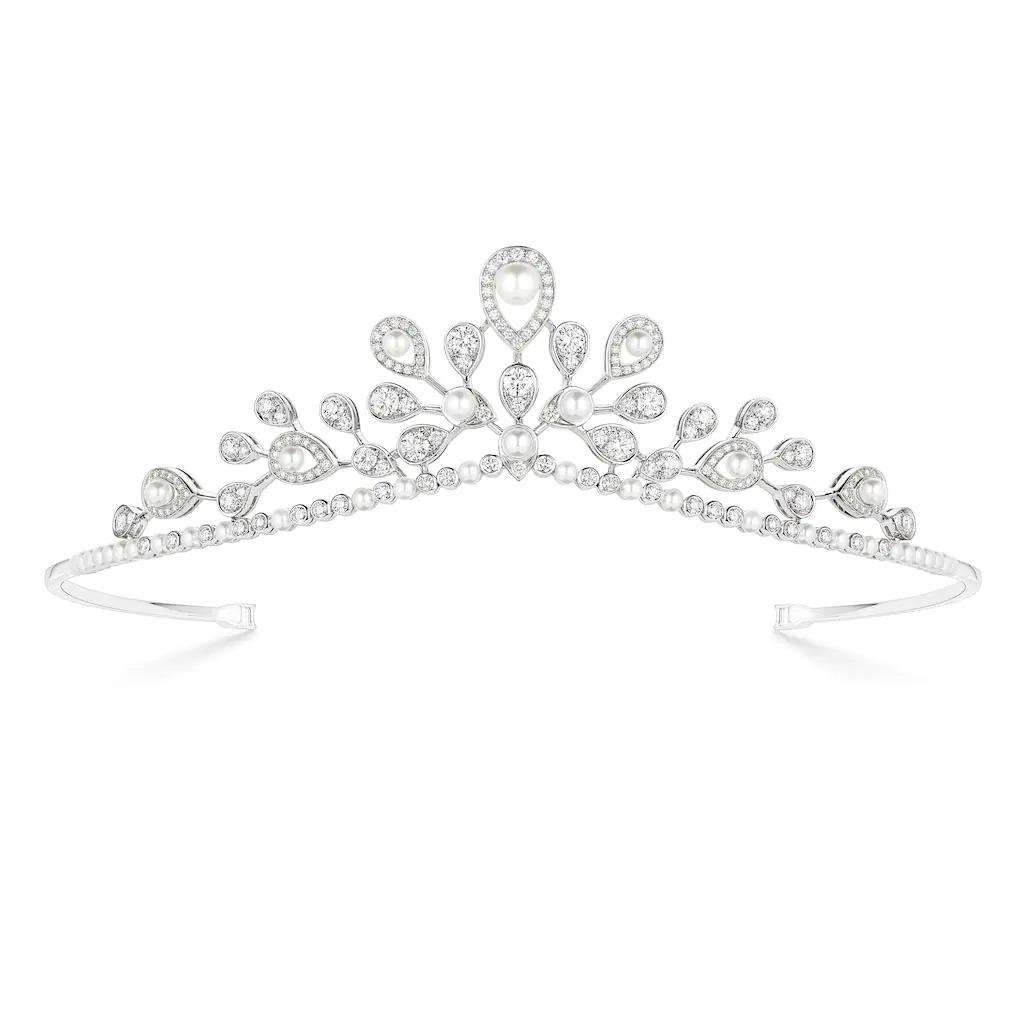 Chaumet Josephine Aigrette Imperiale Tiara White Gold Pearls Diamonds 083597