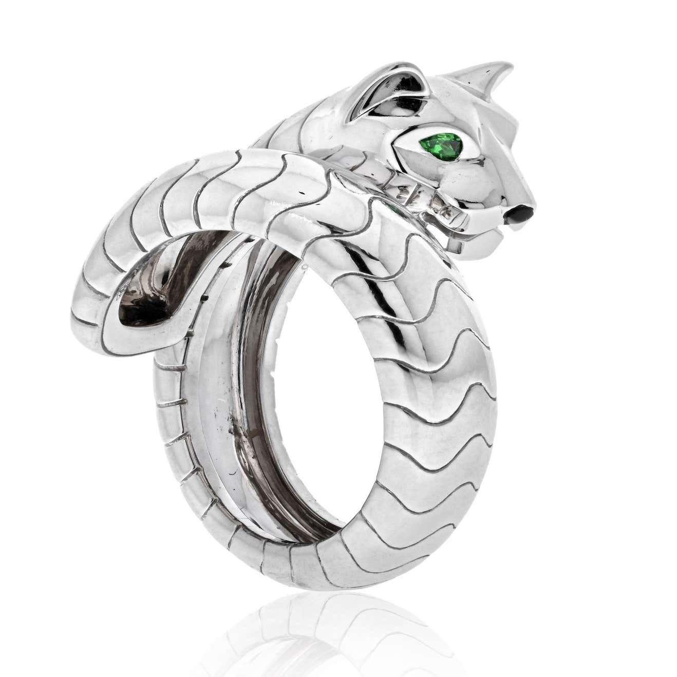 Cartier Panthère De Cartier, White Gold High Polished Panthere Lakarda Ring