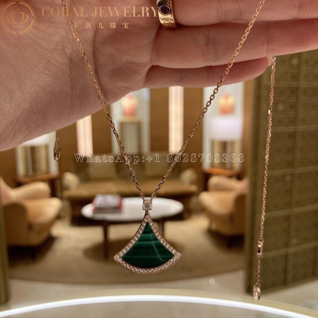 Bulgari Divas' Dream Necklace Rose Gold Malachite and Diamonds Ref.: 358893