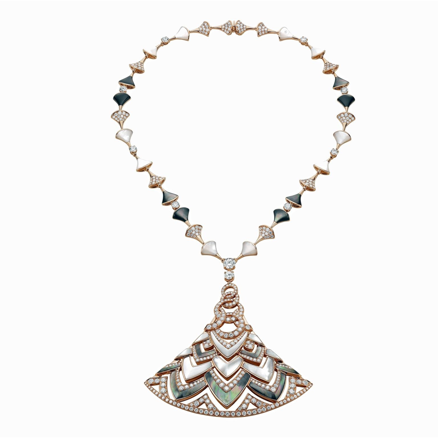 Bulgari Divas' Dream Necklace Rose Gold in Mother of Pearl with Diamonds