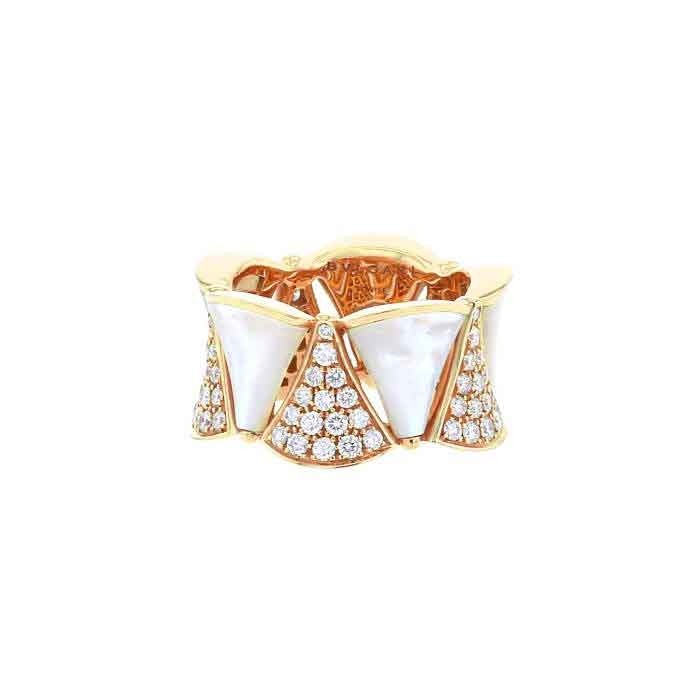 Bulgari Divas' Dream ring in Yellow gold, mother of pearl and diamonds Collector Square Ref: AN856775