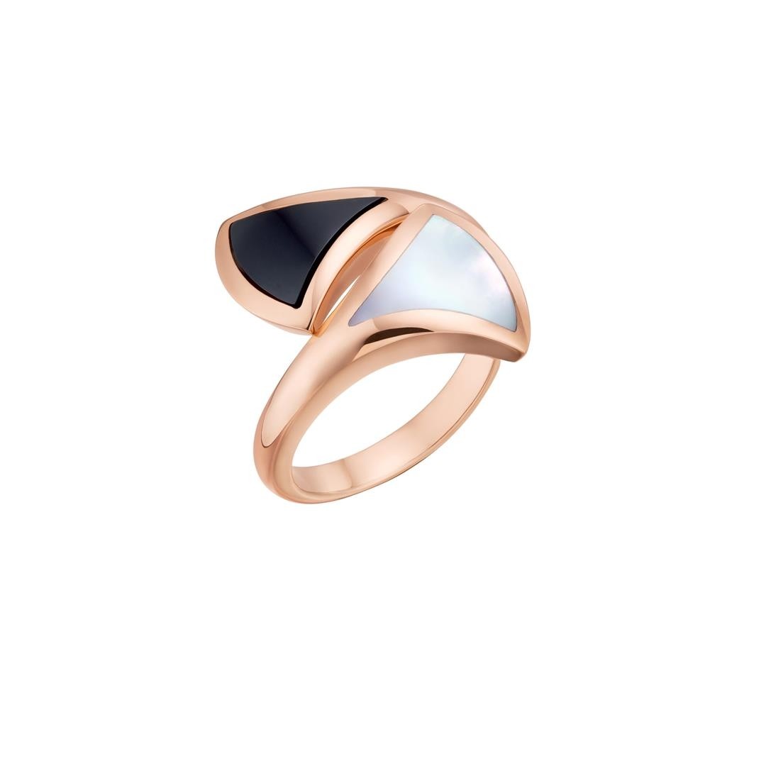 Bulgari Divas Dream Ring Rose Gold Mother Of Pearl Onyx An857049